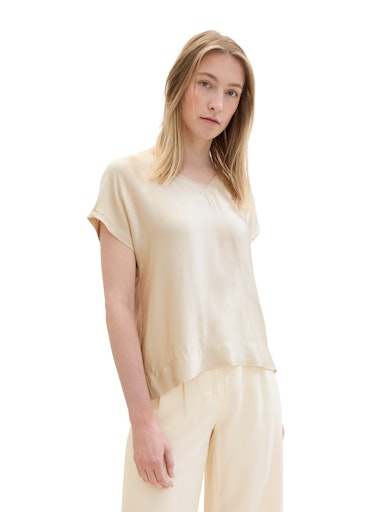 Tom Tailor t-shirt met v-hals satijn beige