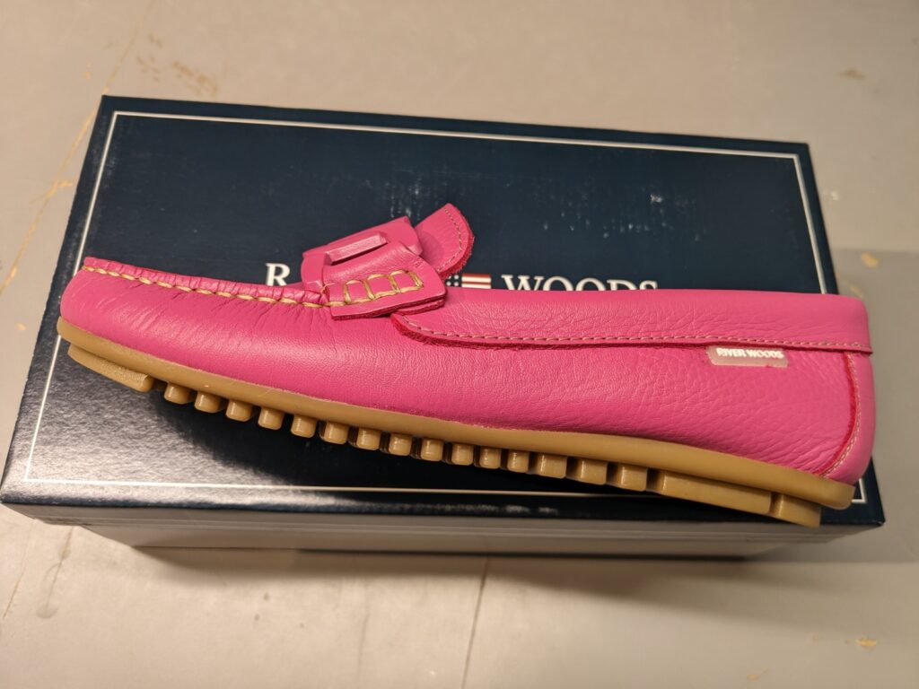 River woods dames moccasin fuchsia