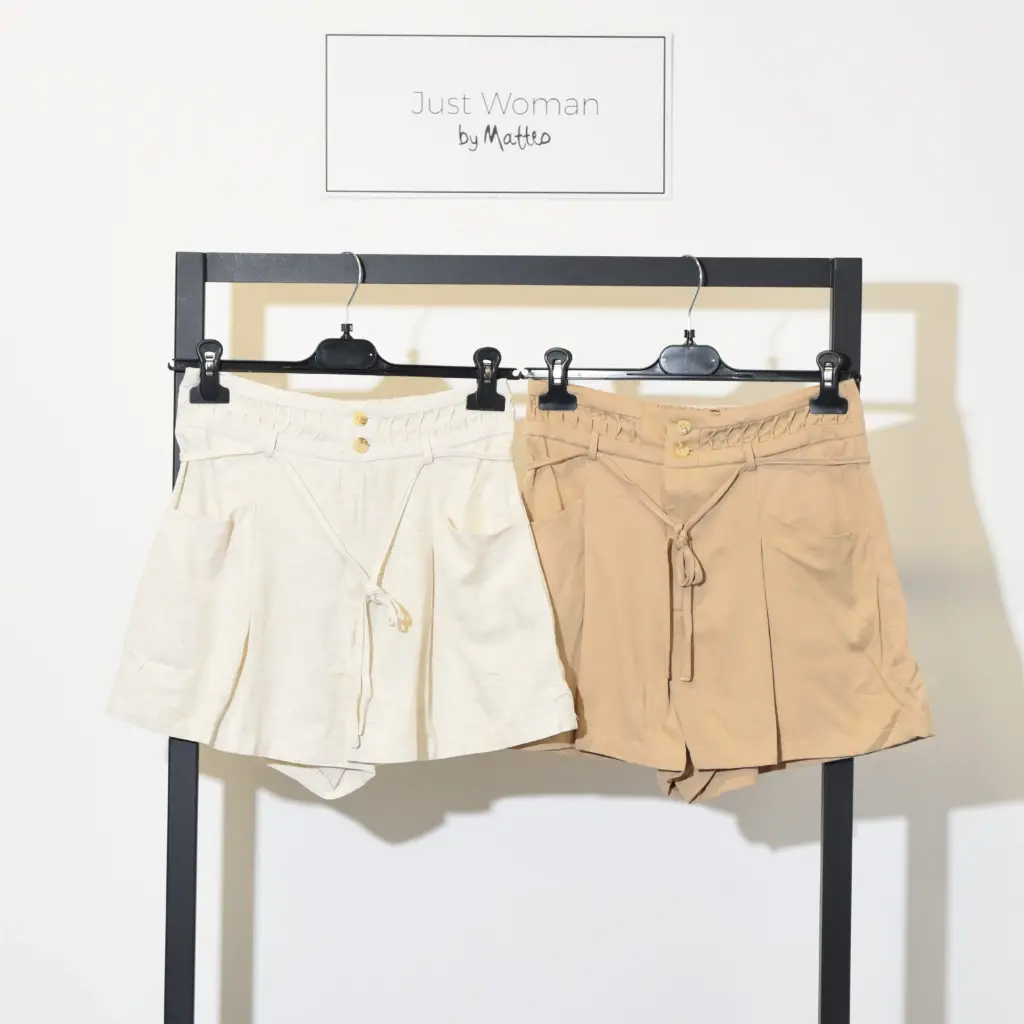 Just Woman by Matteo Vallo short off white