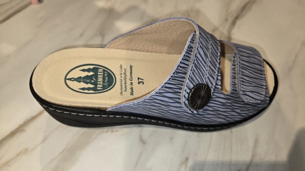 Franken slipper grijsblauw